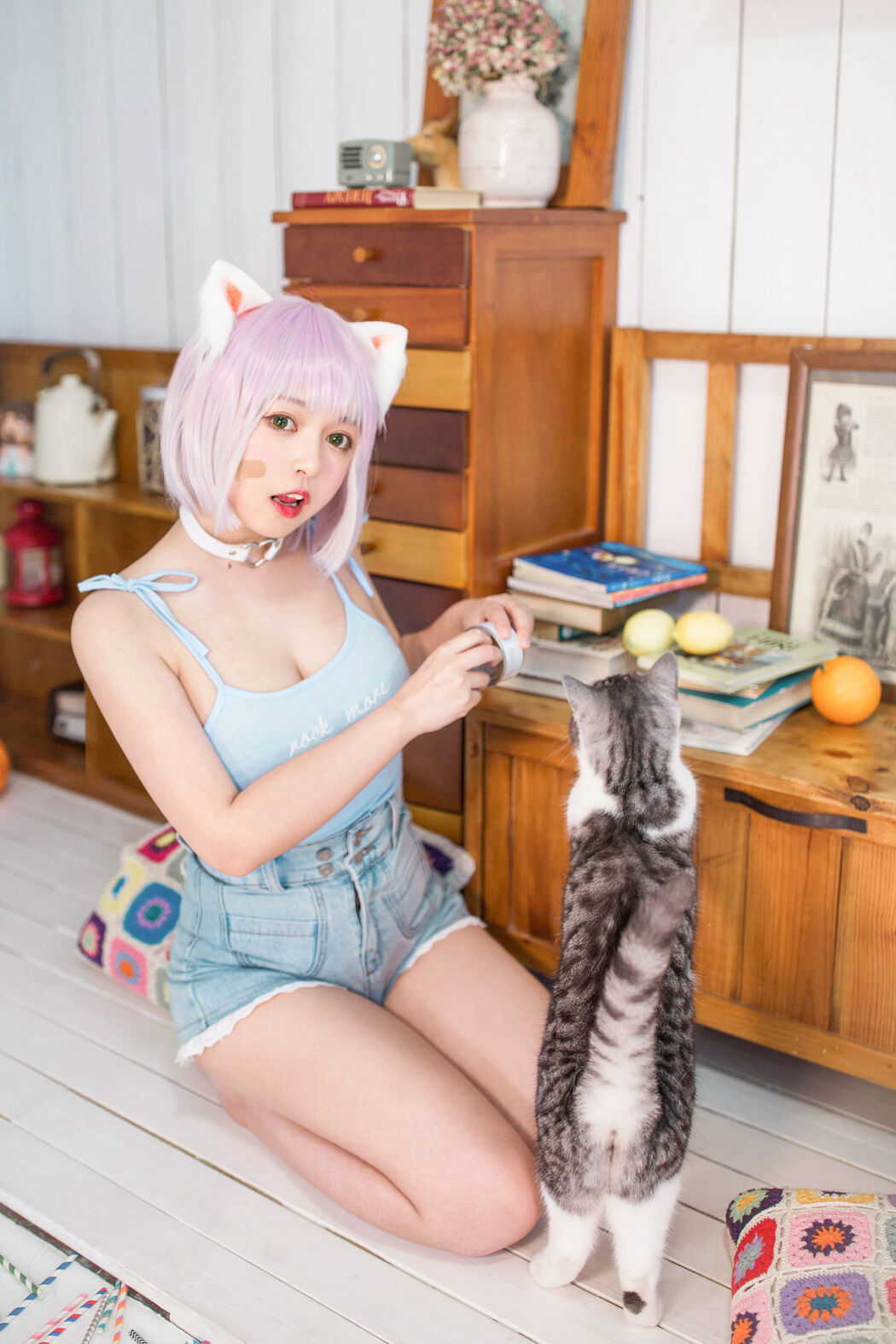 [Net Red COSER] Big-eyed cute girl black cat OvO - cat raising class