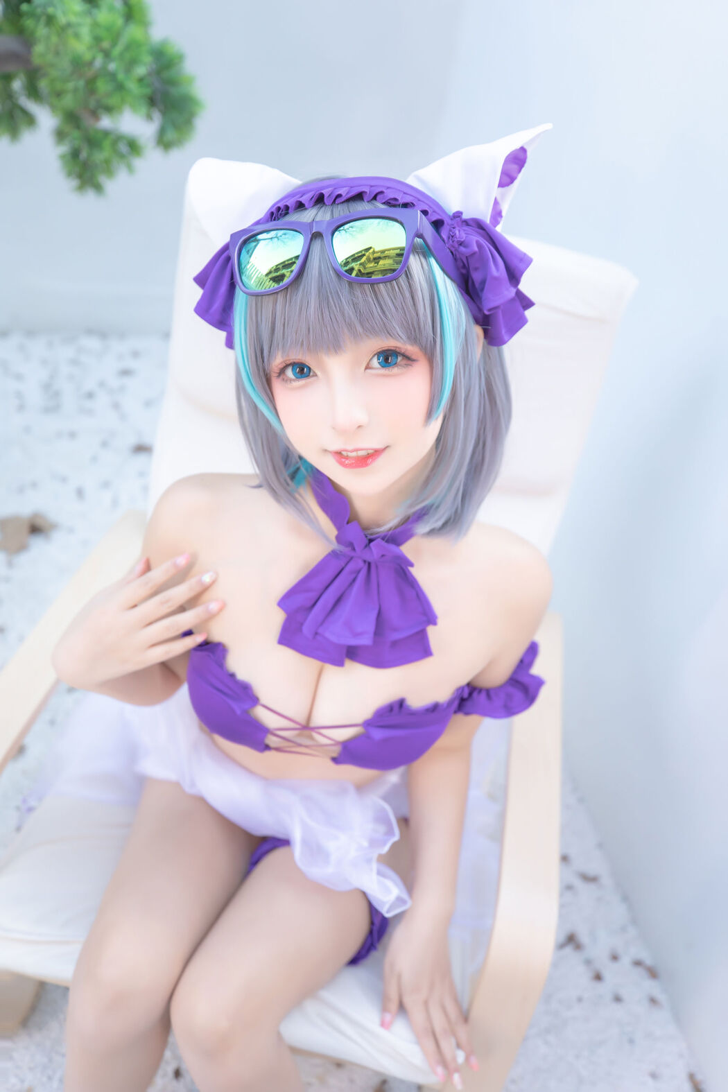 [Internet celebrity COSER photo] Lolita god board true winter of Cheshire - solid color courtyard