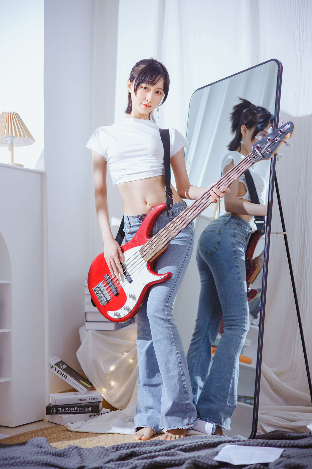 [Net Red COSER Photo] Cute Miss Sister Mu Mianmian OwO - Bass and Sister