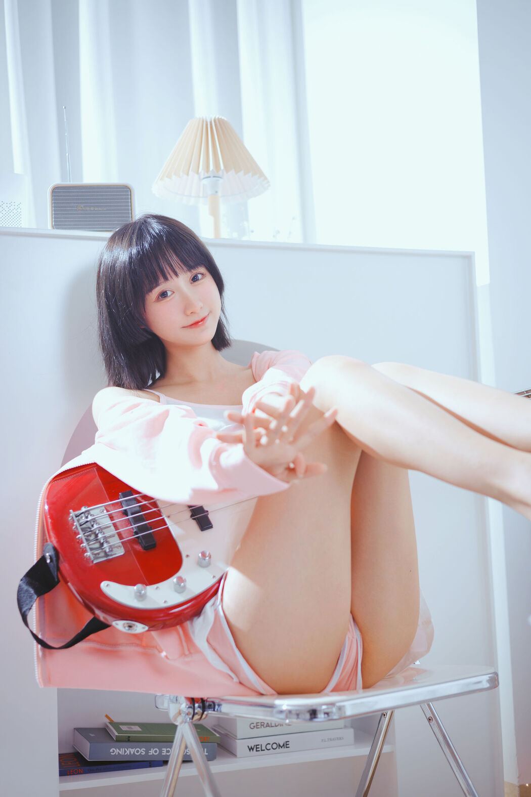 [Net Red COSER Photo] Cute Miss Sister Mu Mianmian OwO - Bass and Sister
