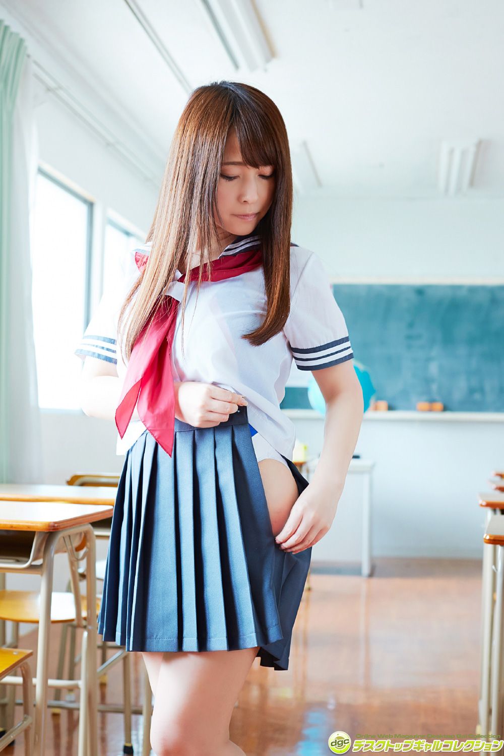 Miharu Kanda << 92cm transparent fair-skinned H cup gravure >> [DGC] NO.1334