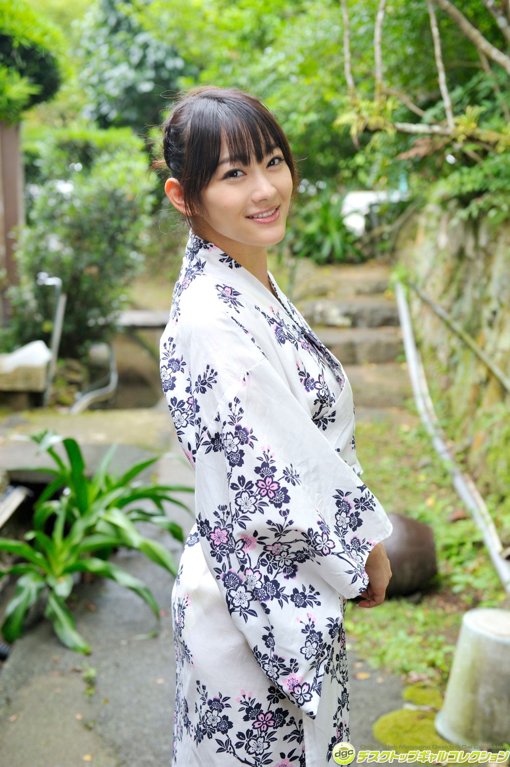 Sho Nishino << Recently, a veteran actress who has become more and more young wife! >> [DGC] NO.1189