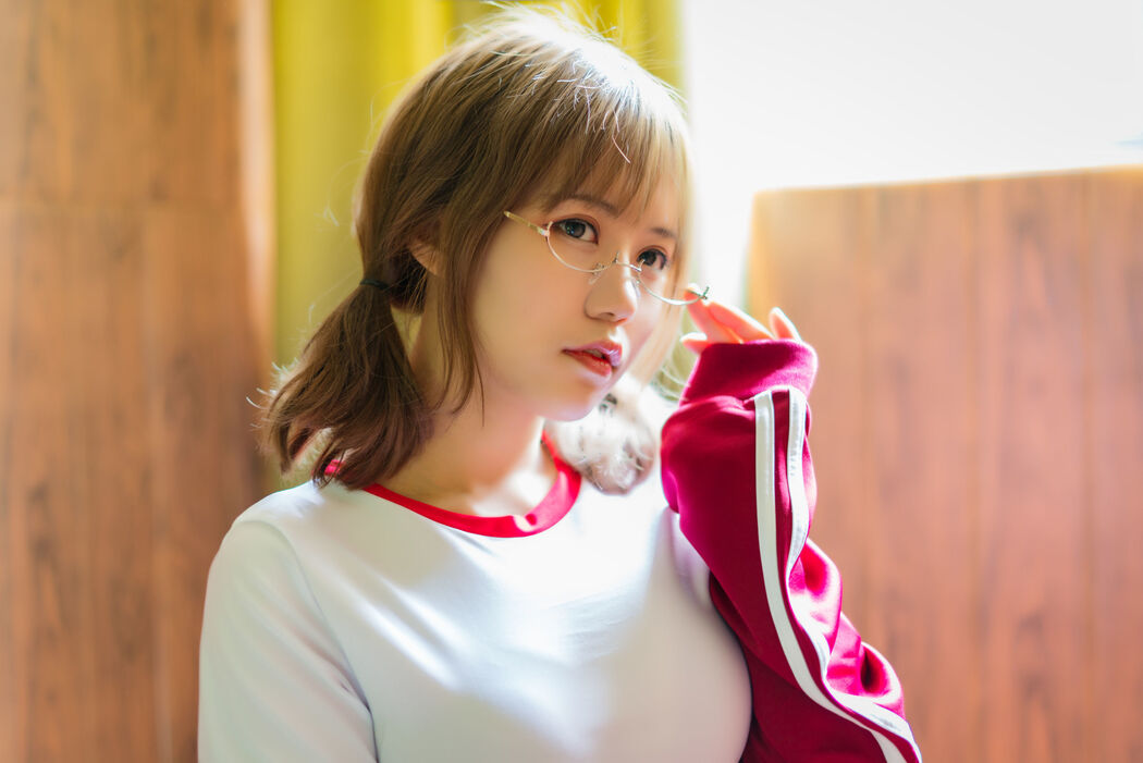 [Net Red COSER] Anime blogger Chiyo Ogura w - red gym suit