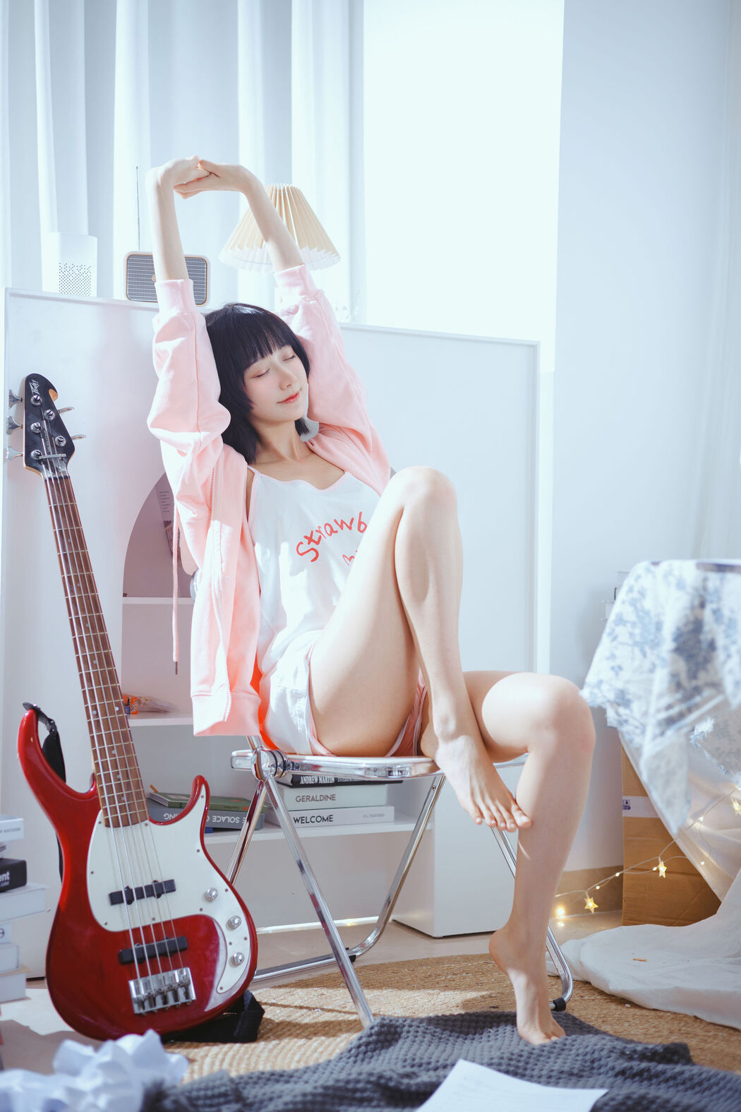 [Net Red COSER Photo] Cute Miss Sister Mu Mianmian OwO - Bass and Sister