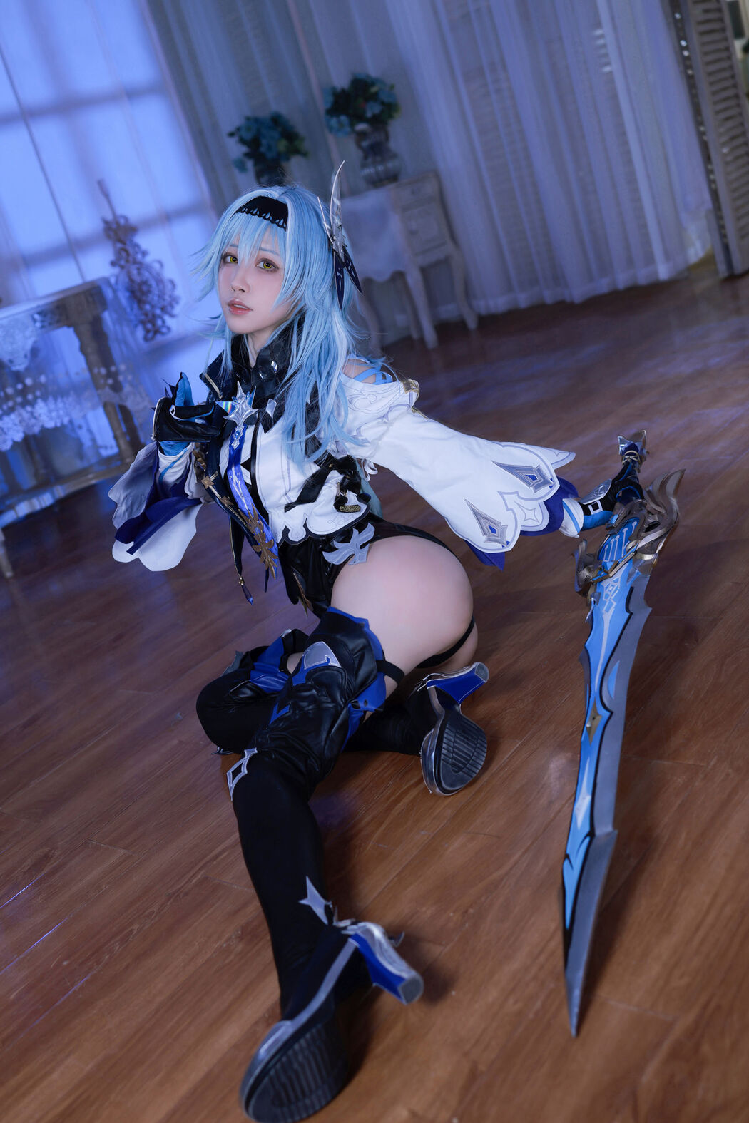 [Internet celebrity COSER photo] Anime blogger Shui Miao aqua - original god Yura original