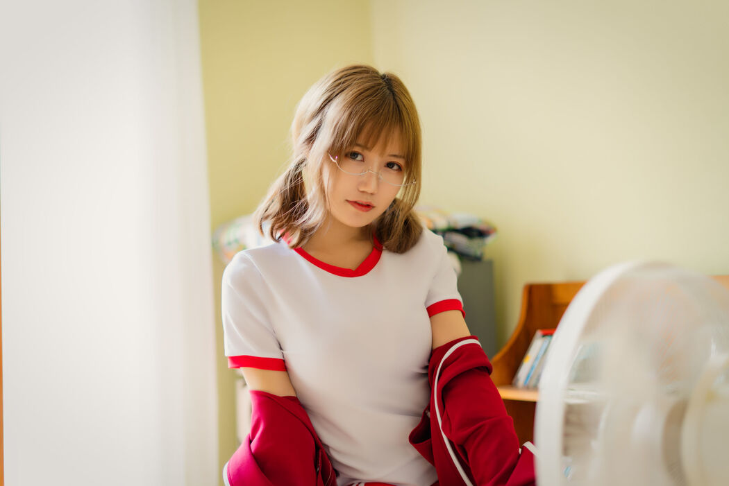 [Net Red COSER] Anime blogger Chiyo Ogura w - red gym suit