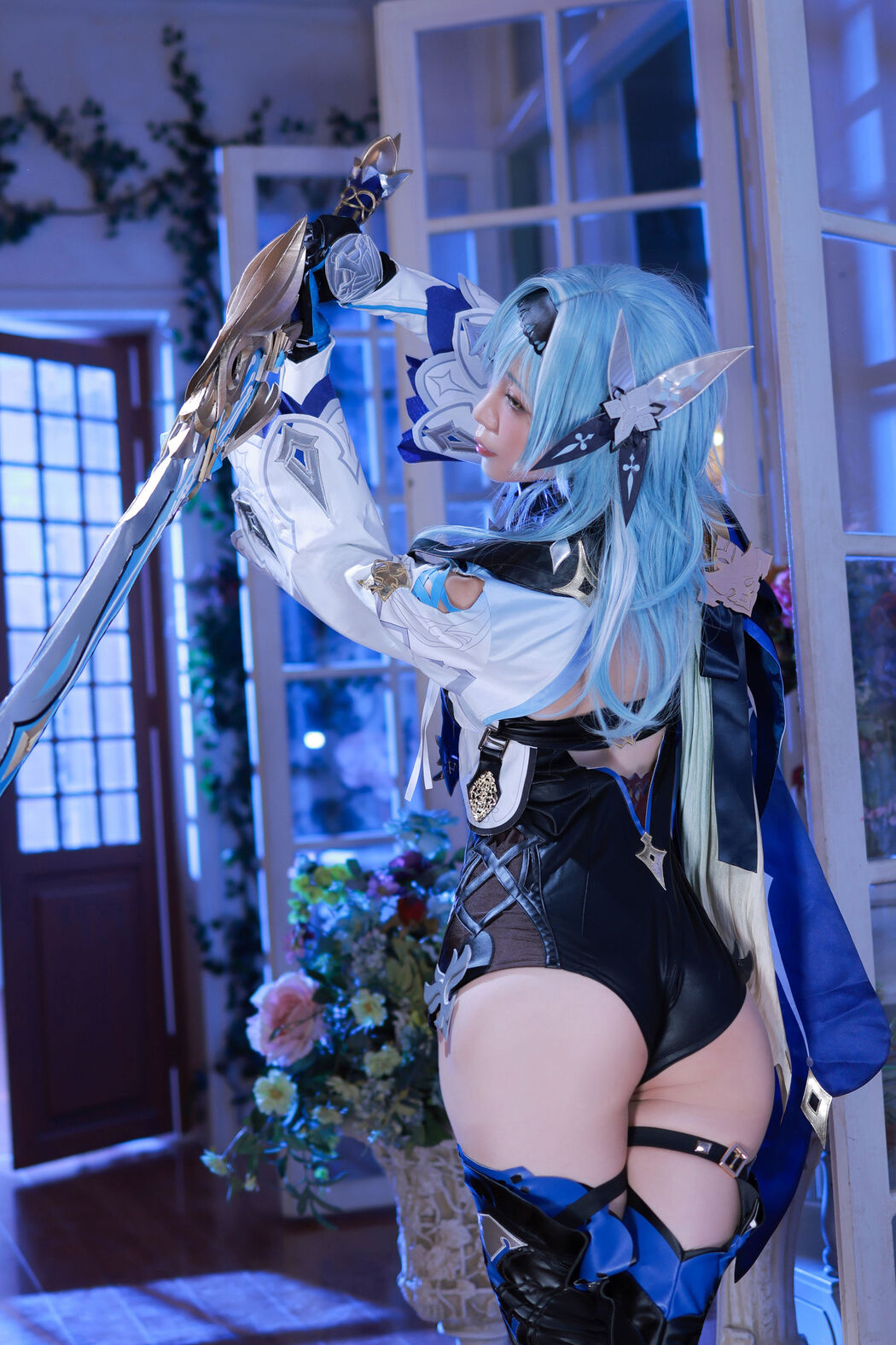 [Internet celebrity COSER photo] Anime blogger Shui Miao aqua - original god Yura original