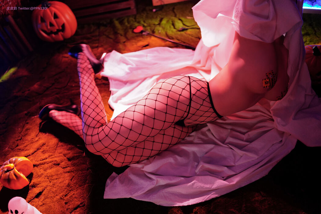 [Net Red COSER] Pippi is so cute - Halloween Ghost