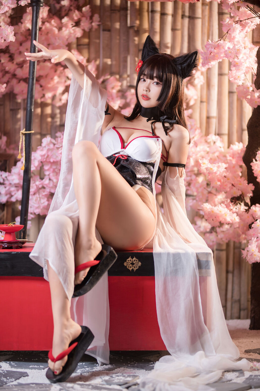 [Net Red COSER Photo] Cute Miss Sister-Bai Ye-- Wet Swimsuit