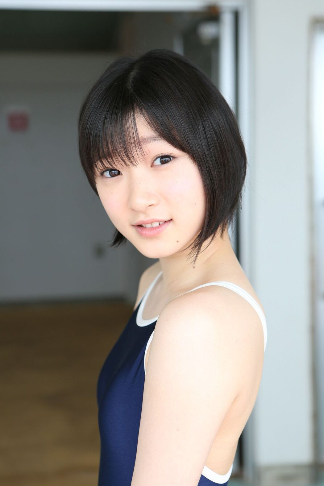 Miyamoto Karin 宮本佳林 [Hello! Project Digital Books] Vol.129