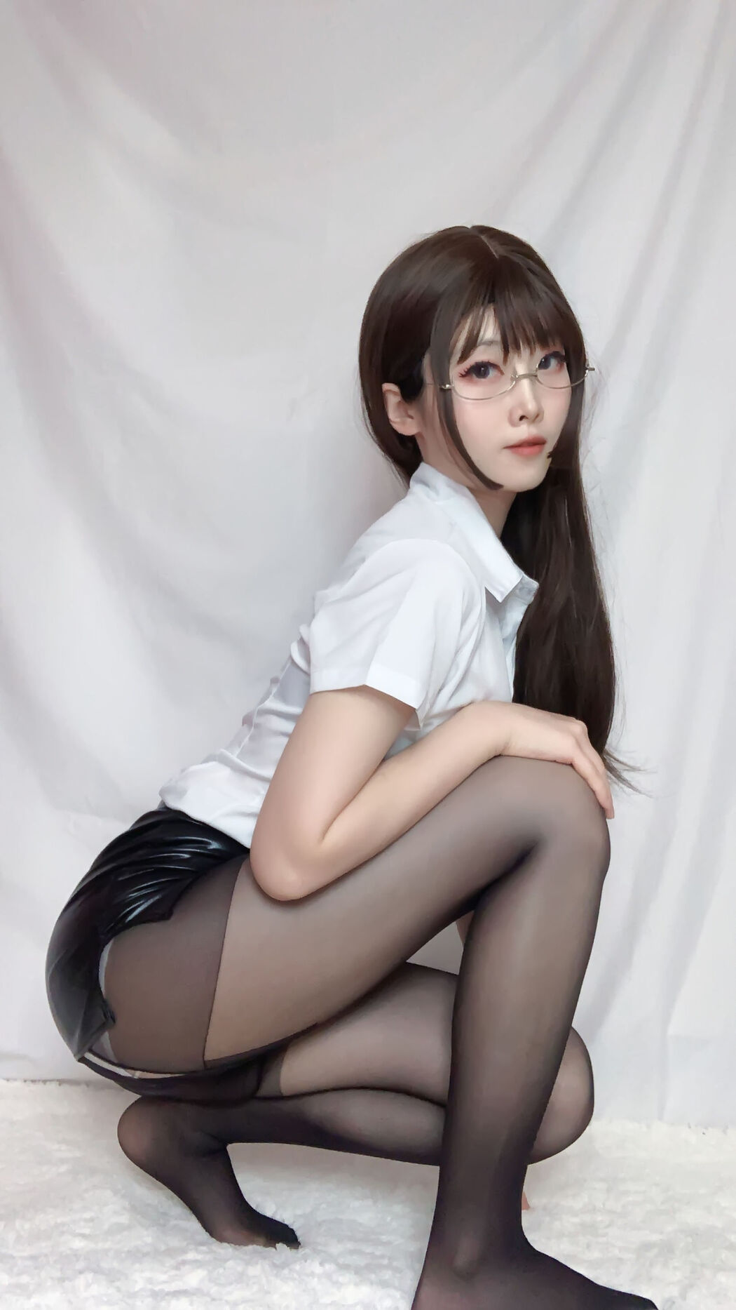 [Internet celebrity COSER photo] Bai Lu is very white - OL classroom