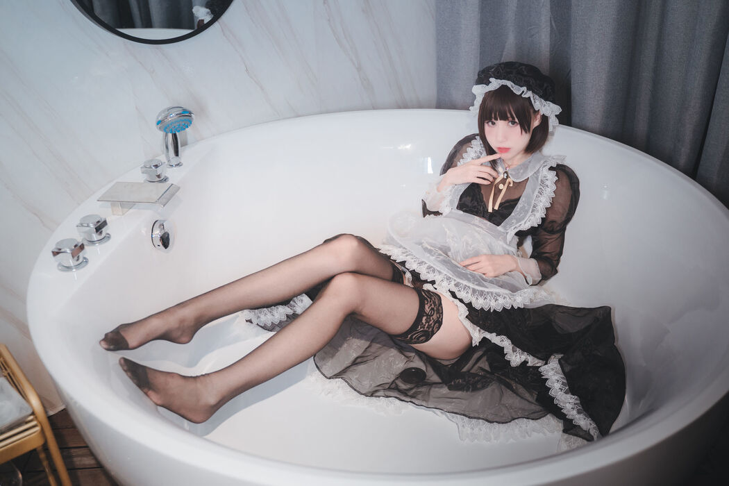 [Net Red COSER] Saiyuan Temple Nange - Transparent Maid