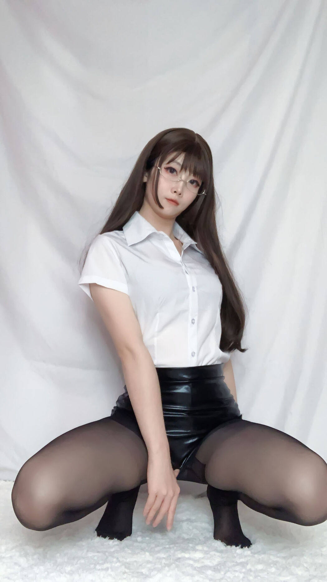 [Internet celebrity COSER photo] Bai Lu is very white - OL classroom