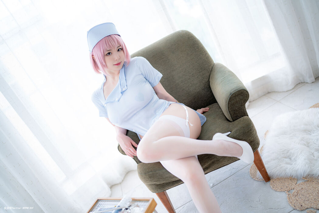 [Internet celebrity COSER photo] Pippi is so cute & Zhou Ji is a cute bunny-Pink Blue Nurse