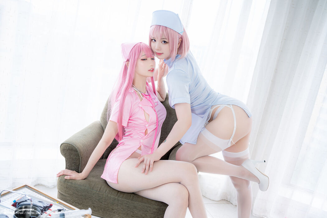 [Internet celebrity COSER photo] Pippi is so cute & Zhou Ji is a cute bunny-Pink Blue Nurse