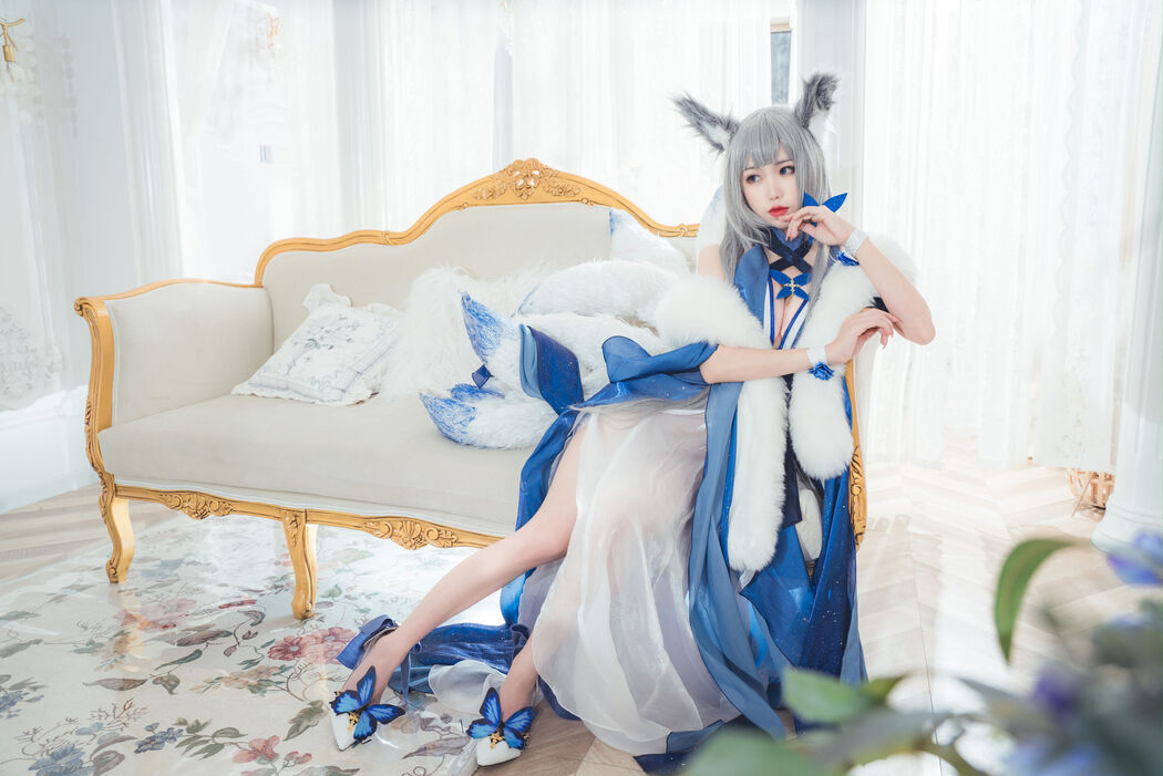 [Net Red COSER Photo] Yibei Yibei - Shinano Dress