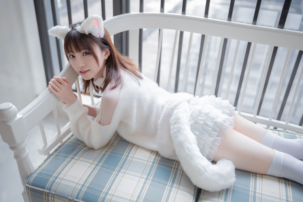 [Net Red COSER] Anime blogger Kitaro_Kitaro - White Meow Girlfriend