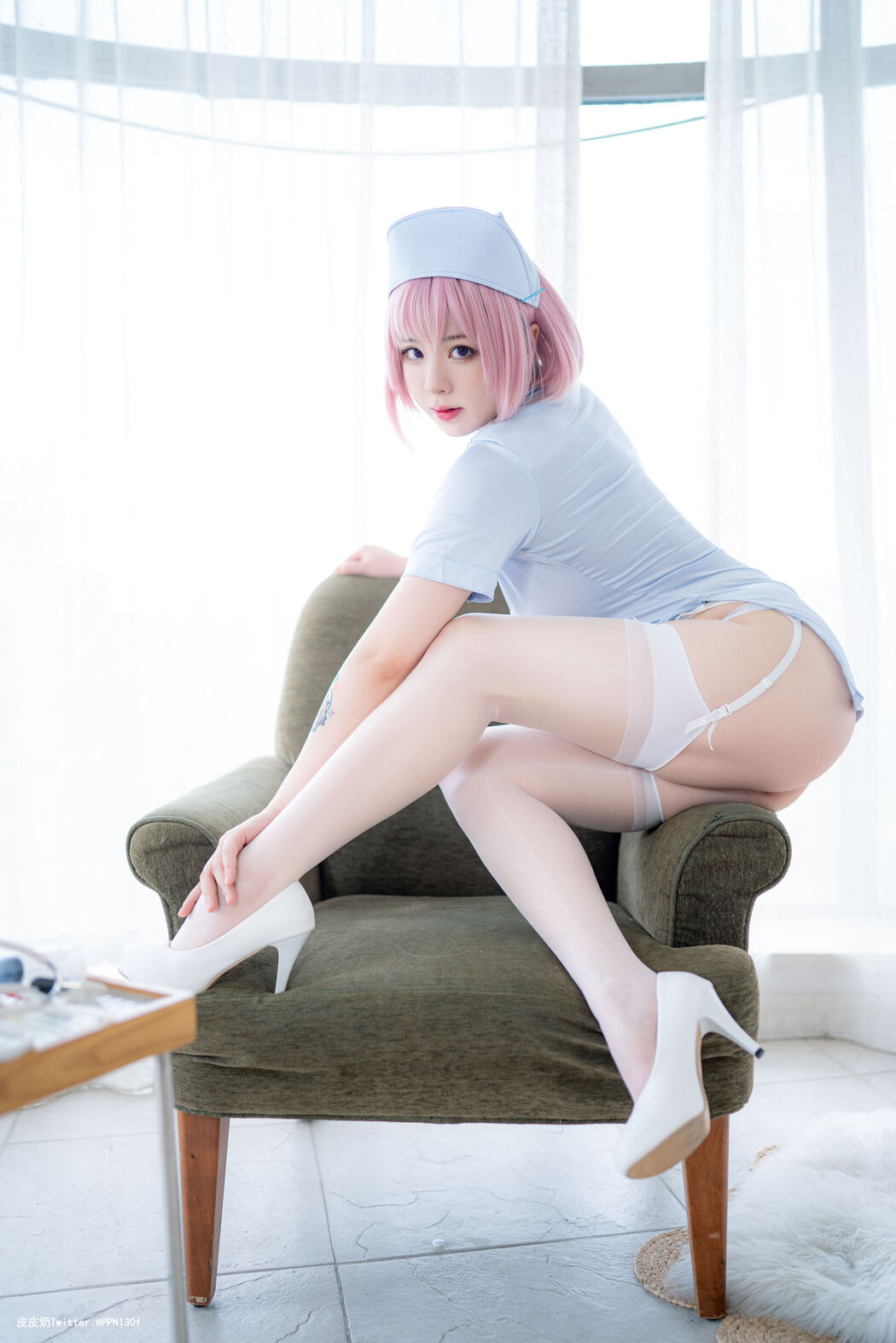 [Internet celebrity COSER photo] Pippi is so cute & Zhou Ji is a cute bunny-Pink Blue Nurse