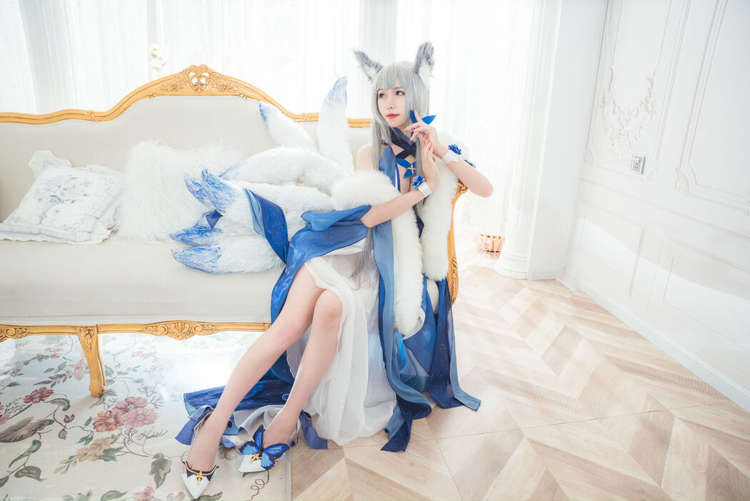 [Net Red COSER Photo] Yibei Yibei - Shinano Dress