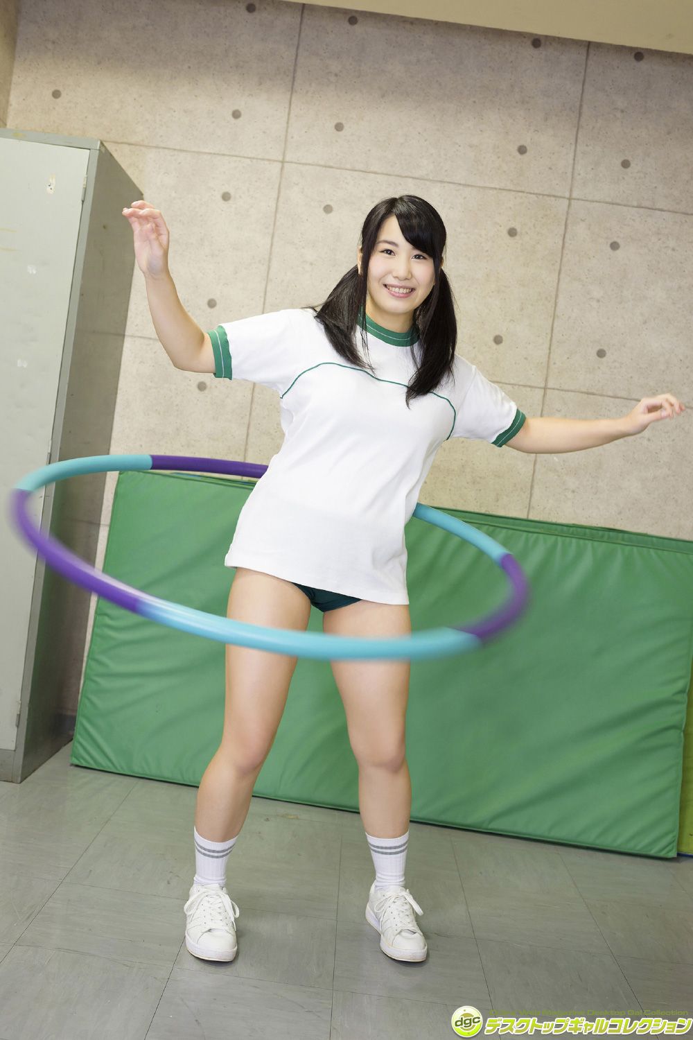 織川みか/織川美加 "道产子の白い肌が映える柔らかGカップ!" [DGC] NO.1349