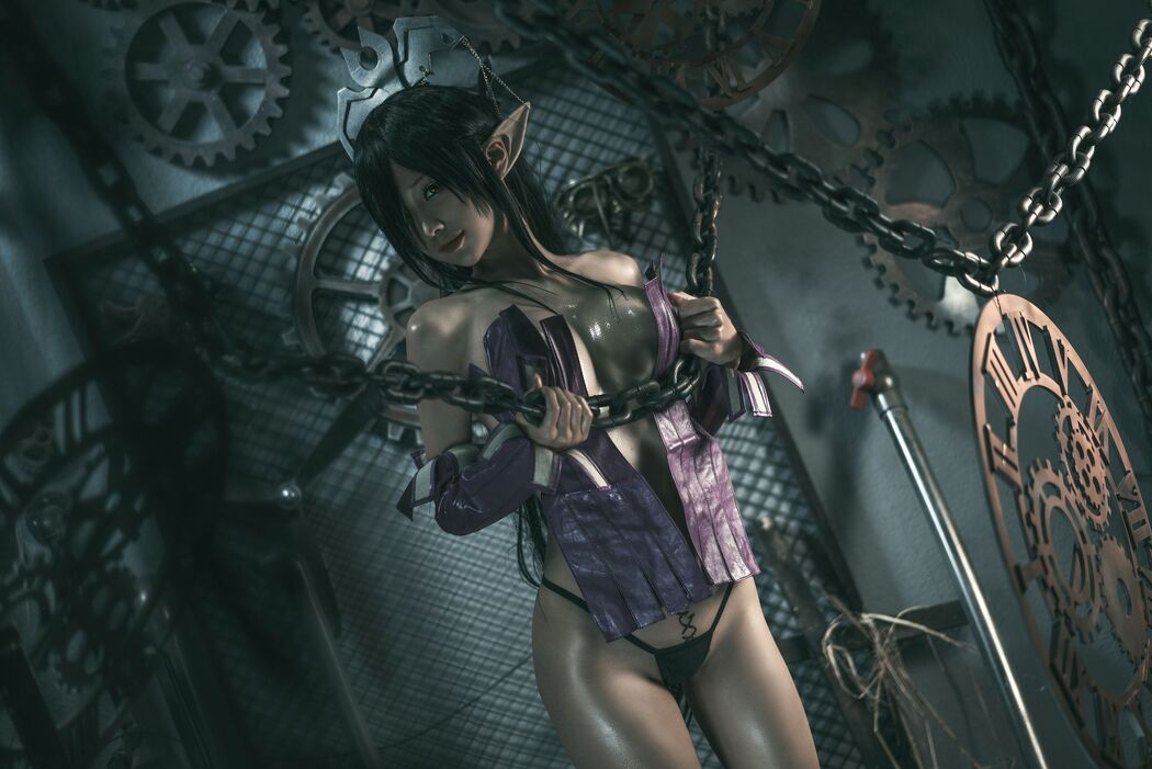 [Net Red COSER Photo] Anime Blogger Stupid Momo-Queen of Black Beasts Original