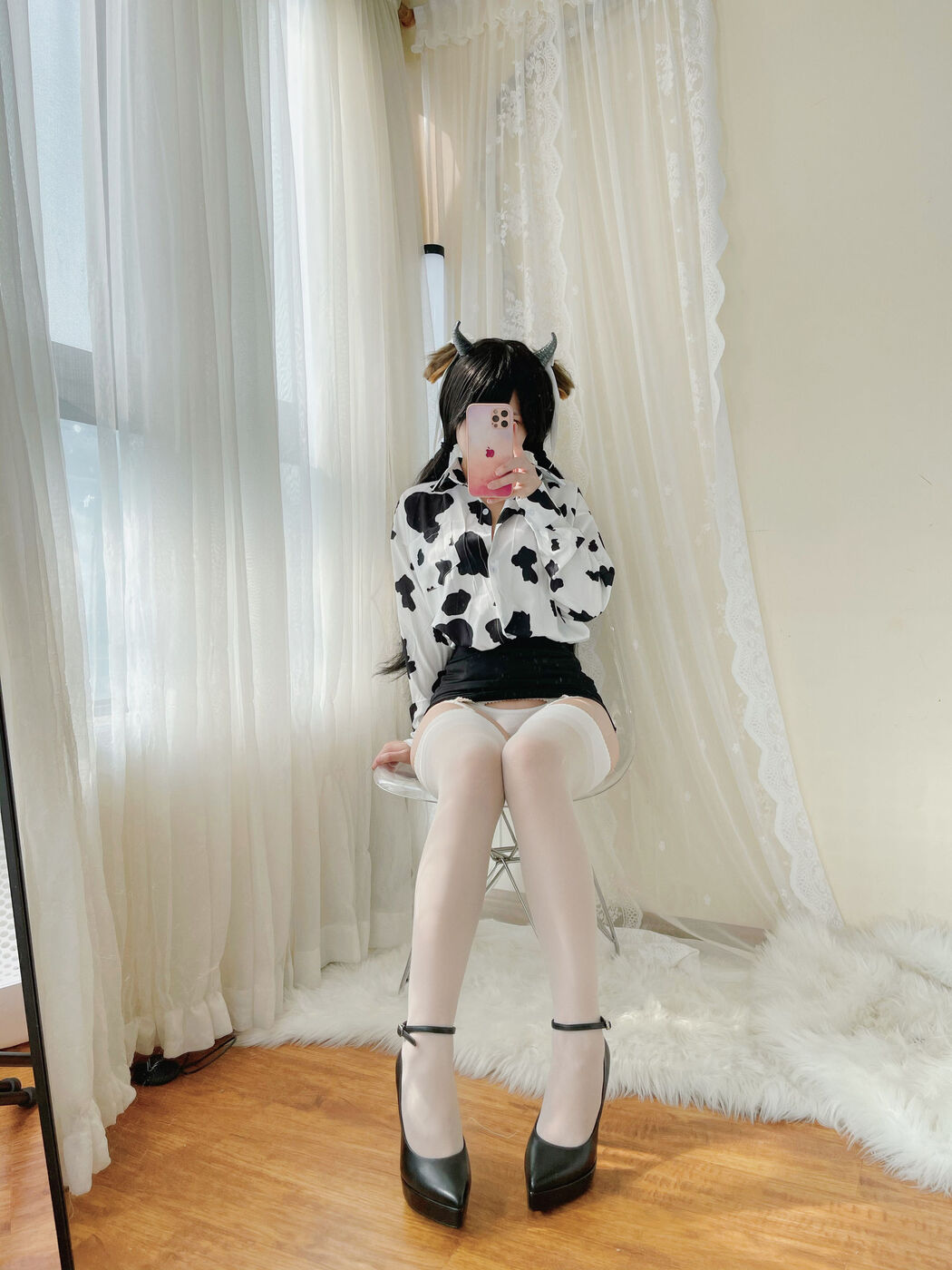 [Net Red COSER Photo] Anime blogger Ogura Chiyo w-Cow Shirt