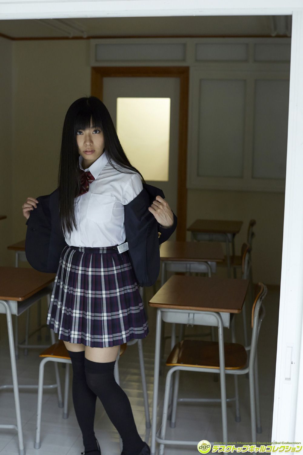 Miku Uchino "Clearly beautiful girl's sensuality overflowing れるグラマラスボディ!" [DGC] NO.1217