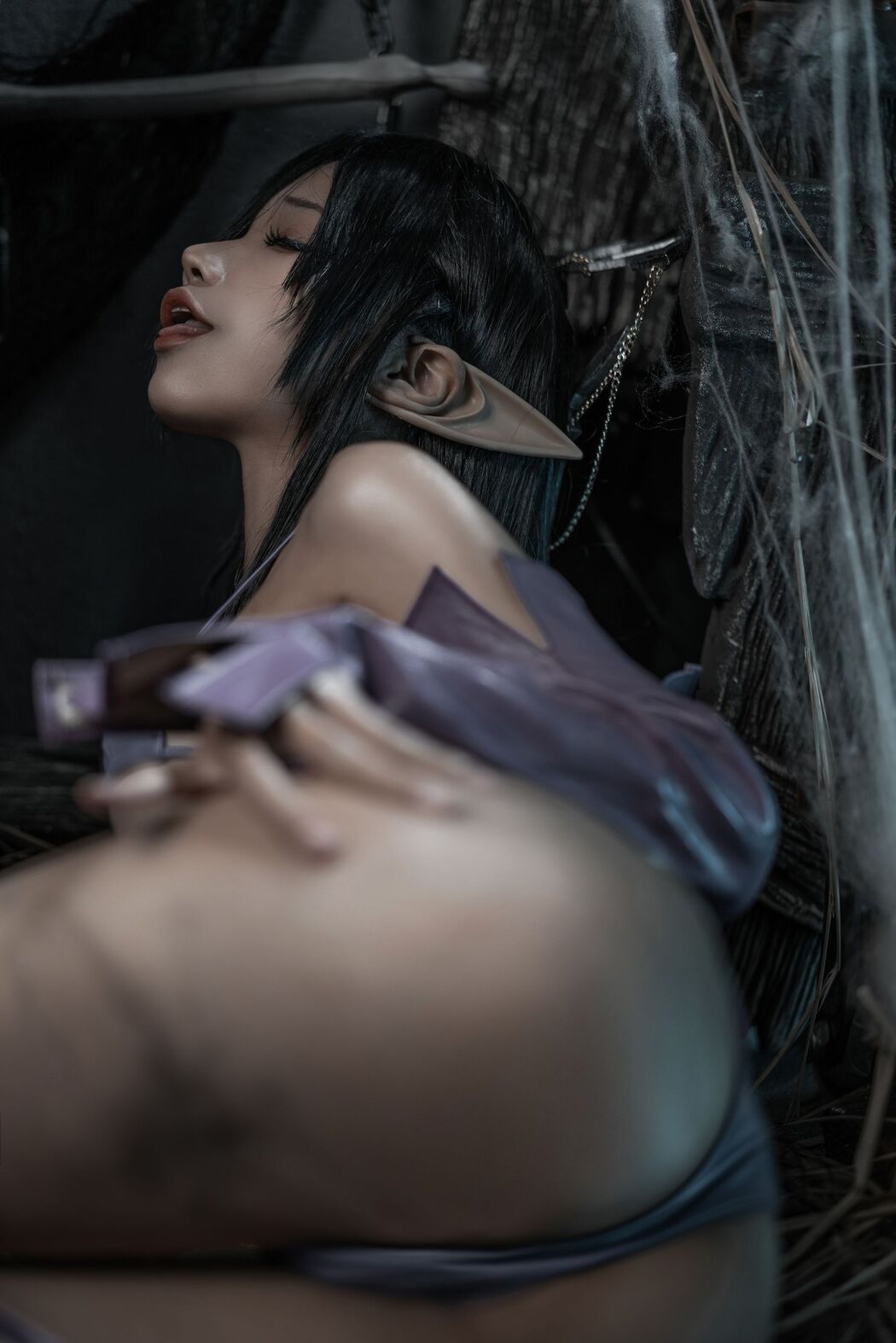 [Net Red COSER Photo] Anime Blogger Stupid Momo - The Queen of Black Beasts
