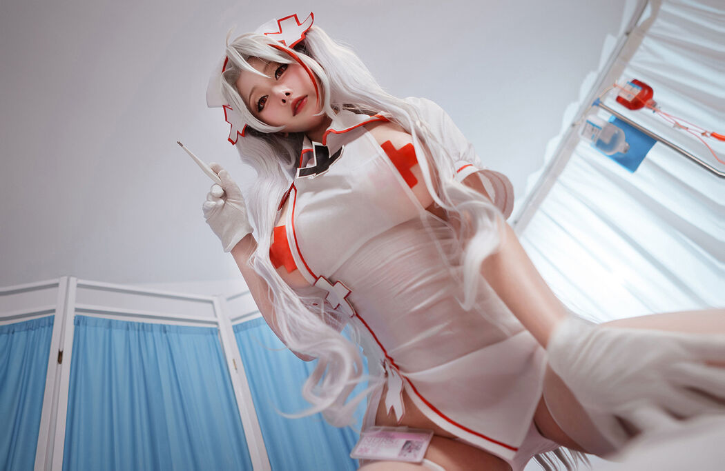 [Welfare COS] High-value coser Nian Nian_D - Nurse Eugen Cover Photo