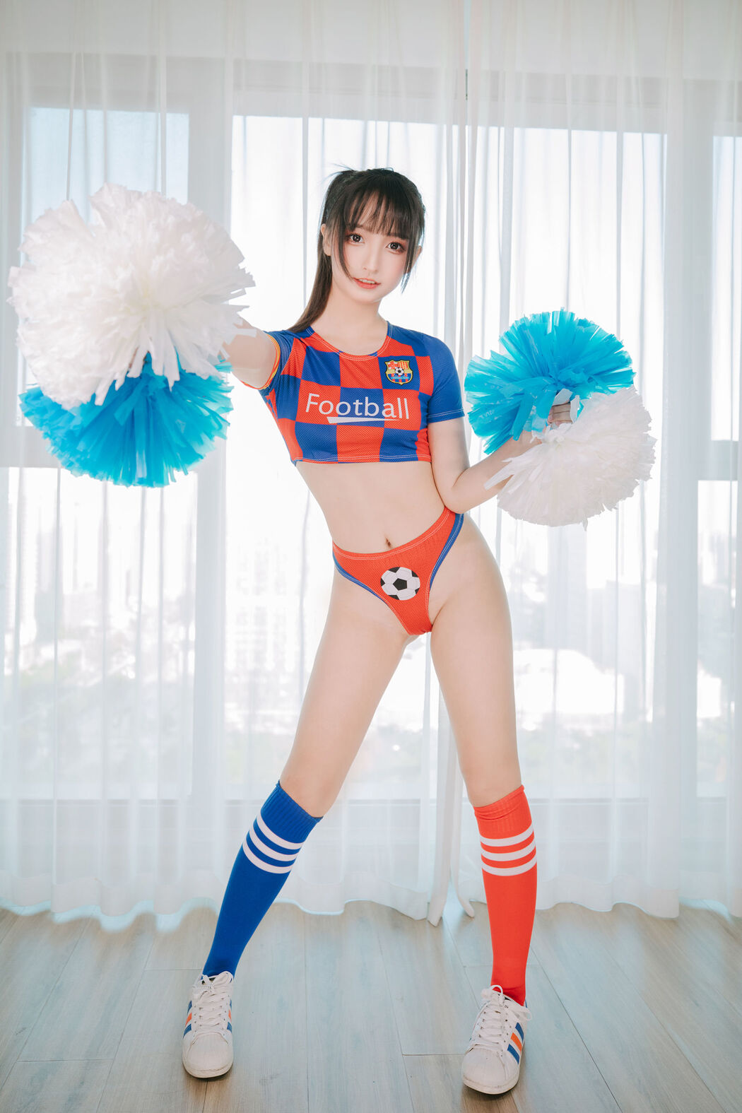 [Internet celebrity COSER photo] The cheerleader girl