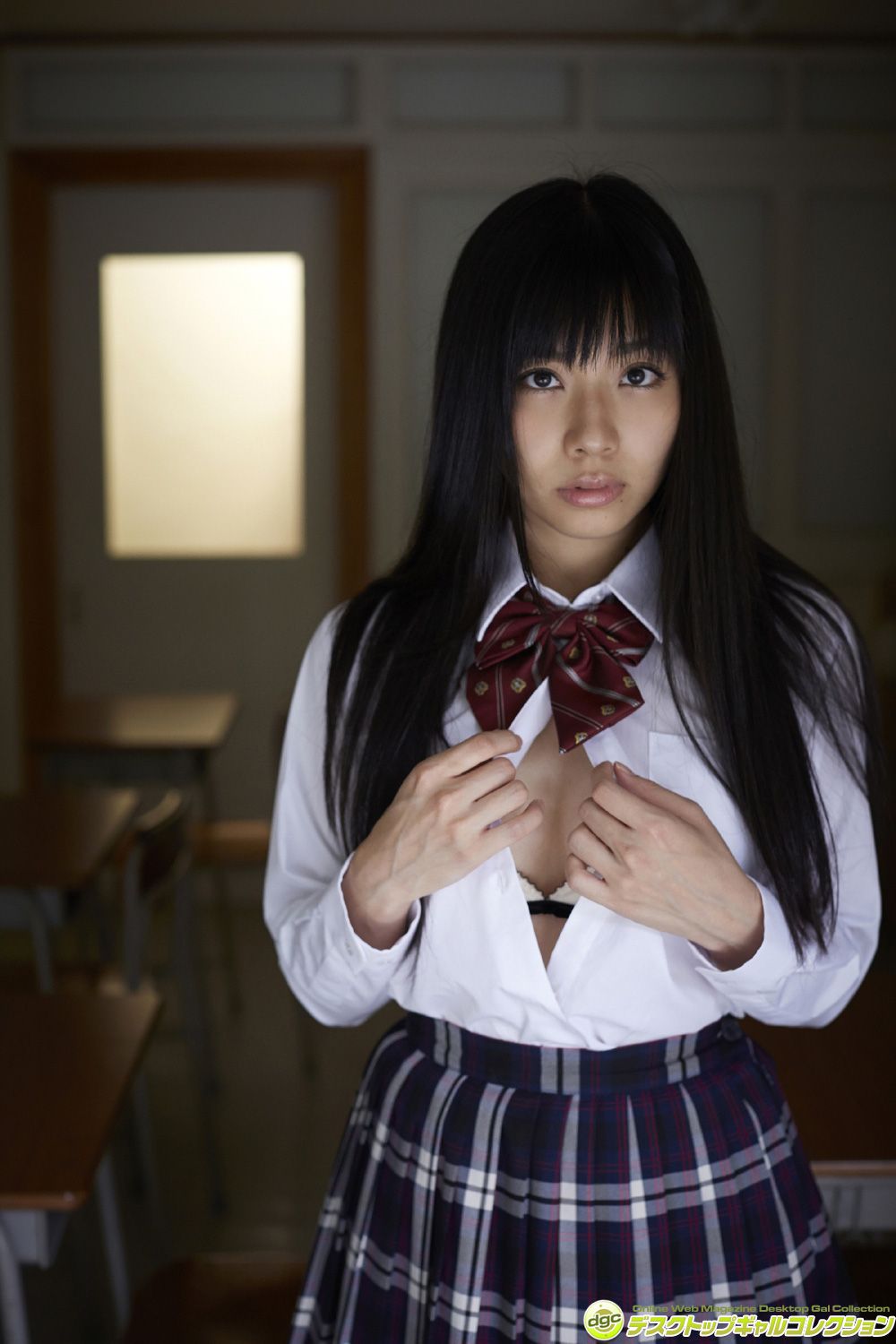 Miku Uchino "Clearly beautiful girl's sensuality overflowing れるグラマラスボディ!" [DGC] NO.1217