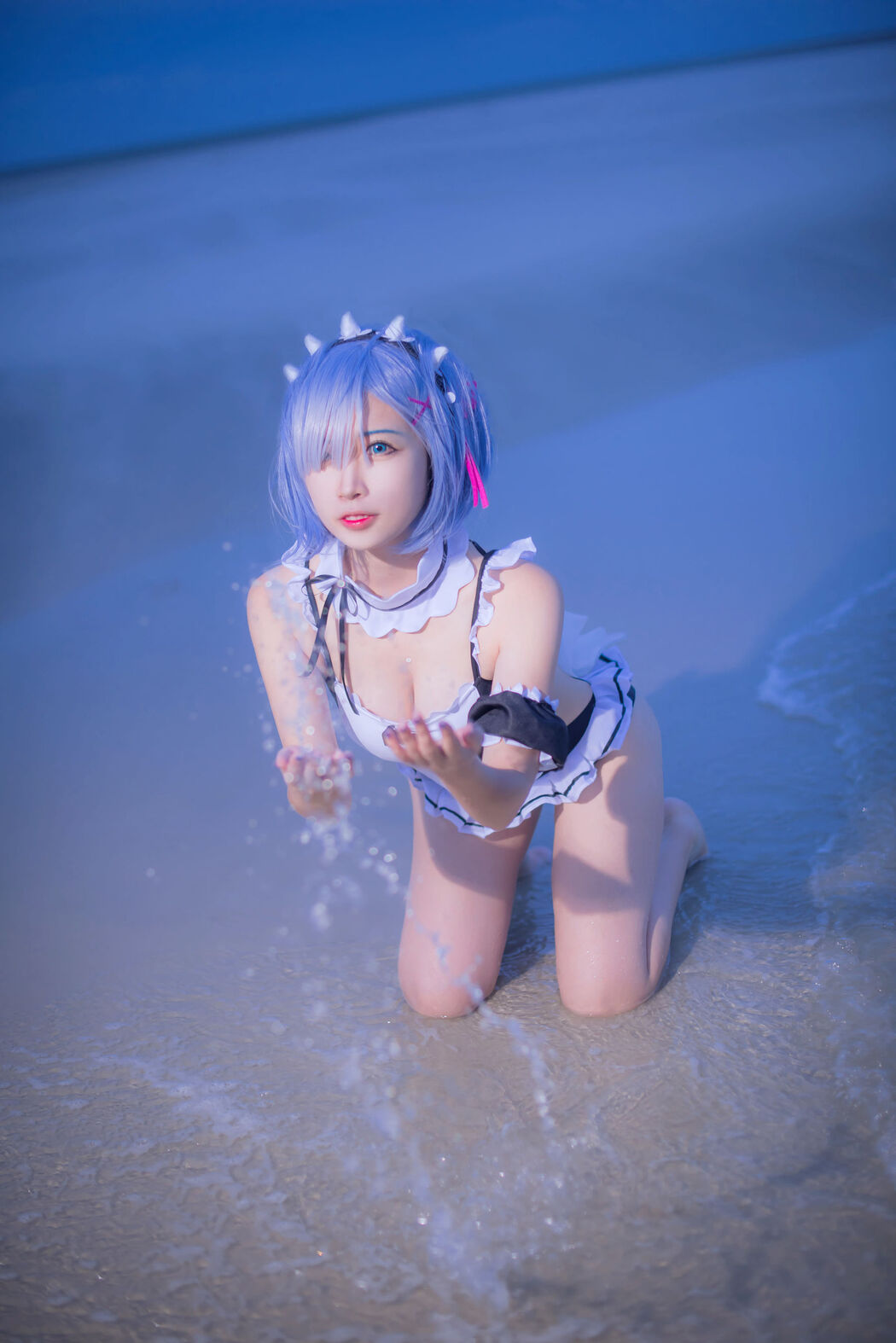 [Cosplay Photo] Popular Coser Nizo Nisa - Rem Swimsuit