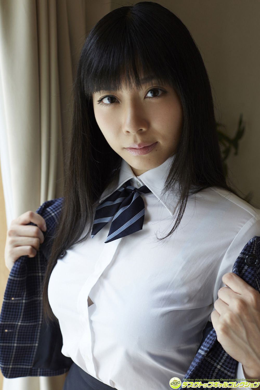 Miku Uchino "Clearly beautiful girl's sensuality overflowing れるグラマラスボディ!" [DGC] NO.1217