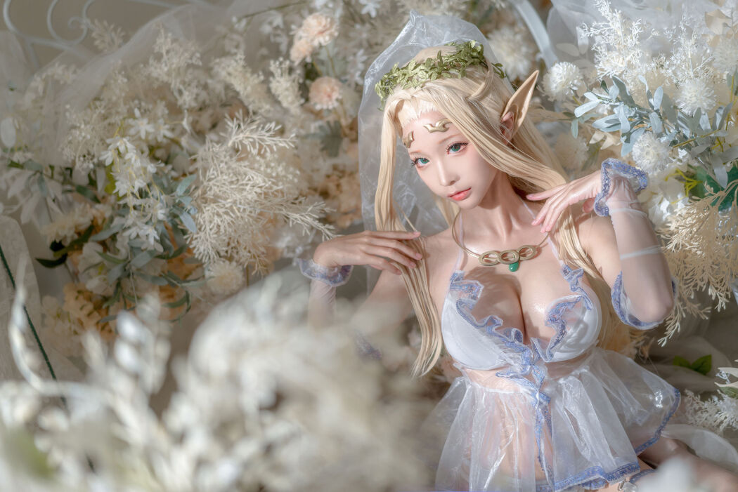 [Net Red COSER Photo] Anime Blogger Stupid Momo - White Elf Wedding Dress