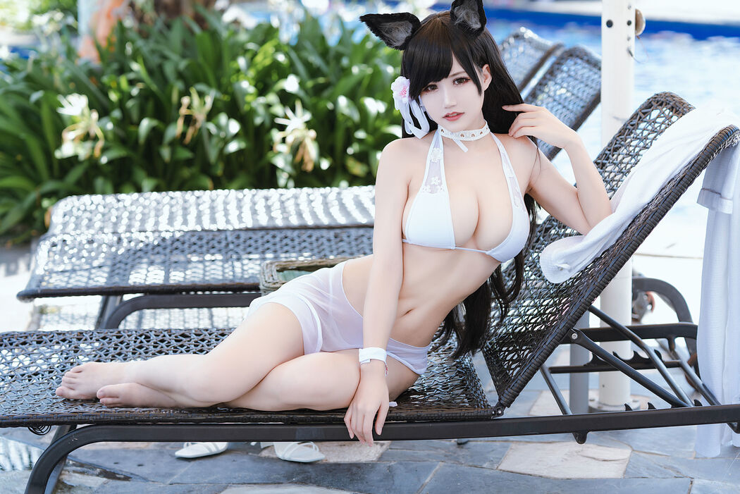 [Net Red COSER] Anime blogger Chiyo Ogura w - Captain Atago Swimsuit