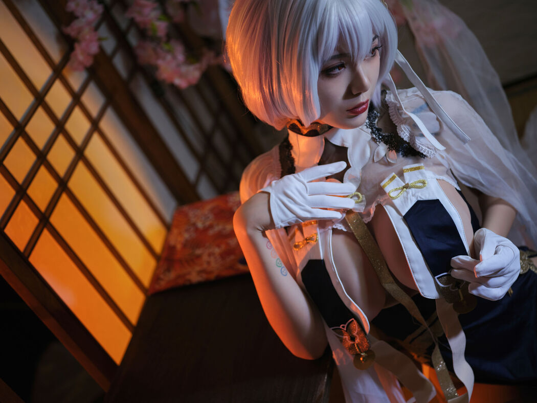 [Net Red COSER Photo] One-meter-eight pears - Sirius