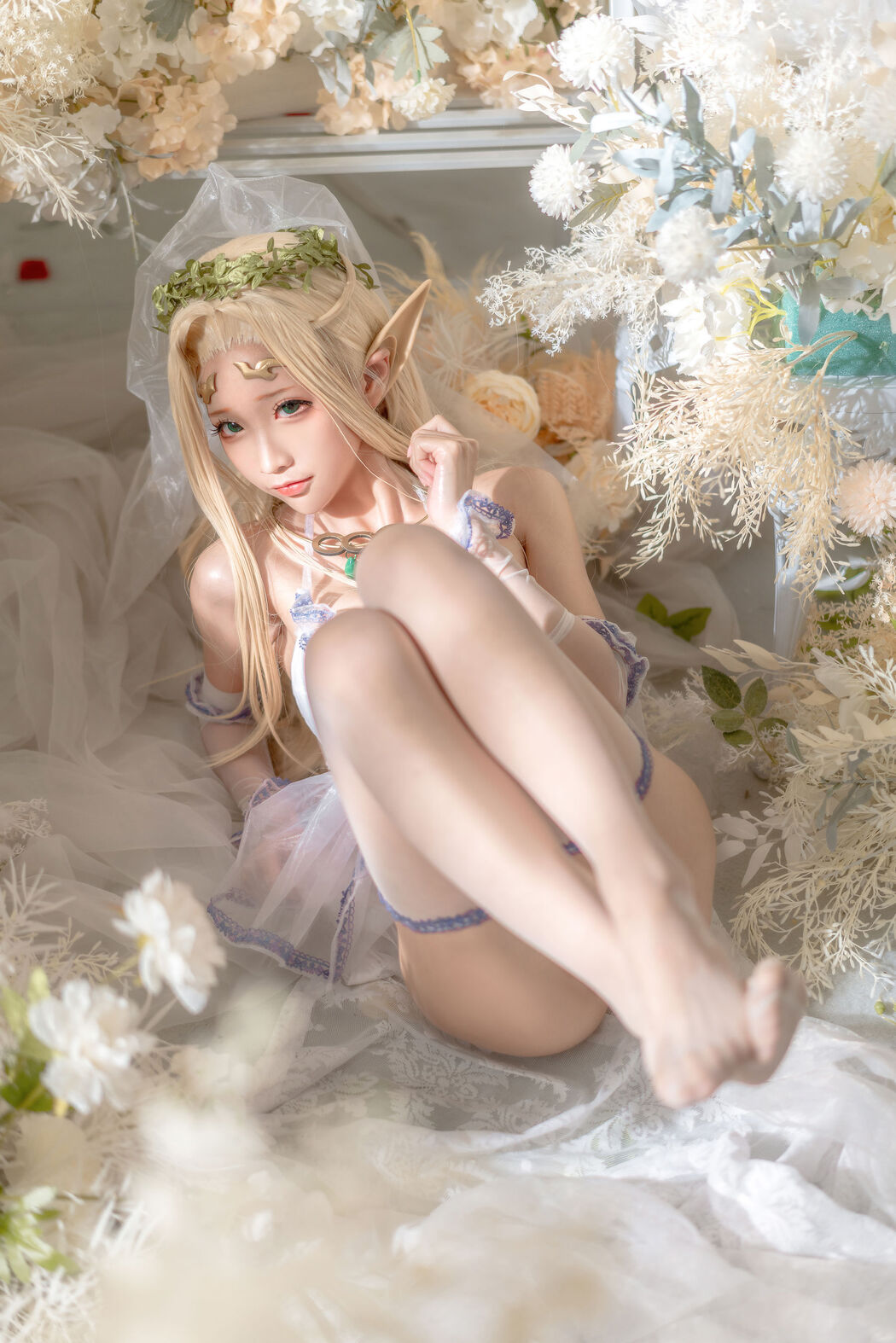 [Net Red COSER Photo] Anime Blogger Stupid Momo - White Elf Wedding Dress