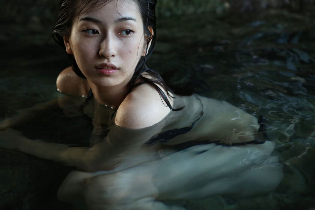 Akari Uemura Akari Uemura / Akari Uemura [Hello! Project Digital Books] Vol.143