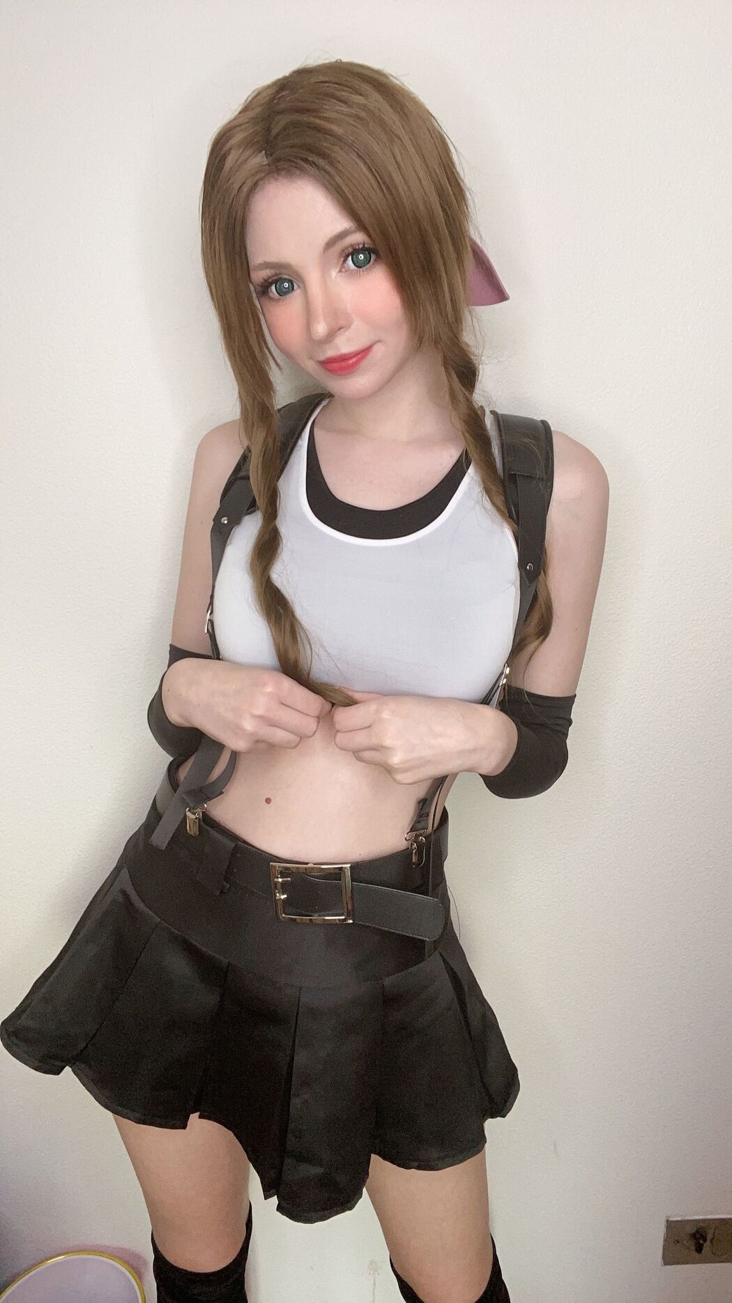 [Net Red COSER Photo] Peach milky - Aerith Tifa Swap