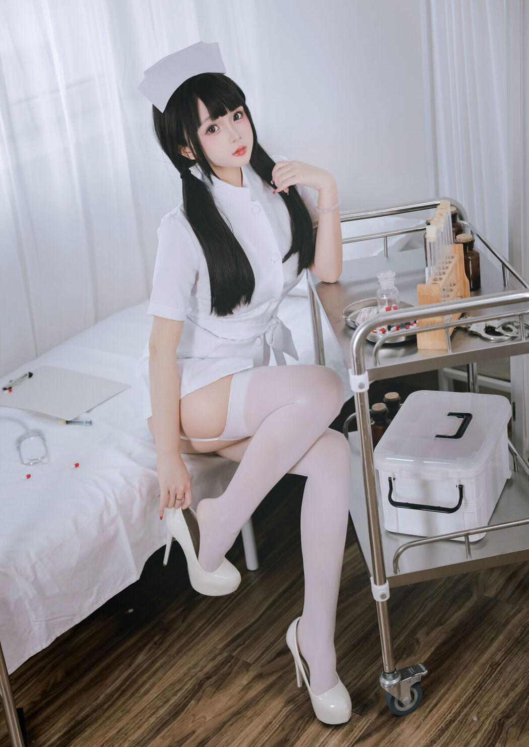 Coser@日奈娇 – 诊所护士 Part1