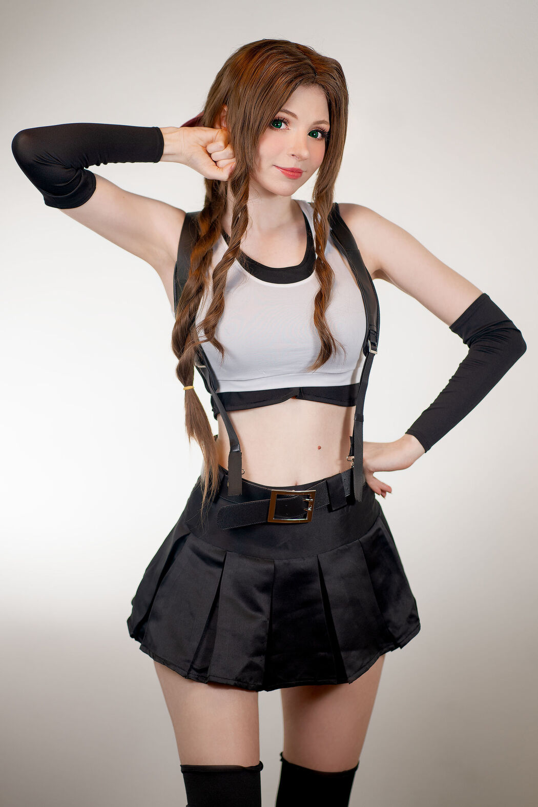 [Net Red COSER Photo] Peach milky - Aerith Tifa Swap