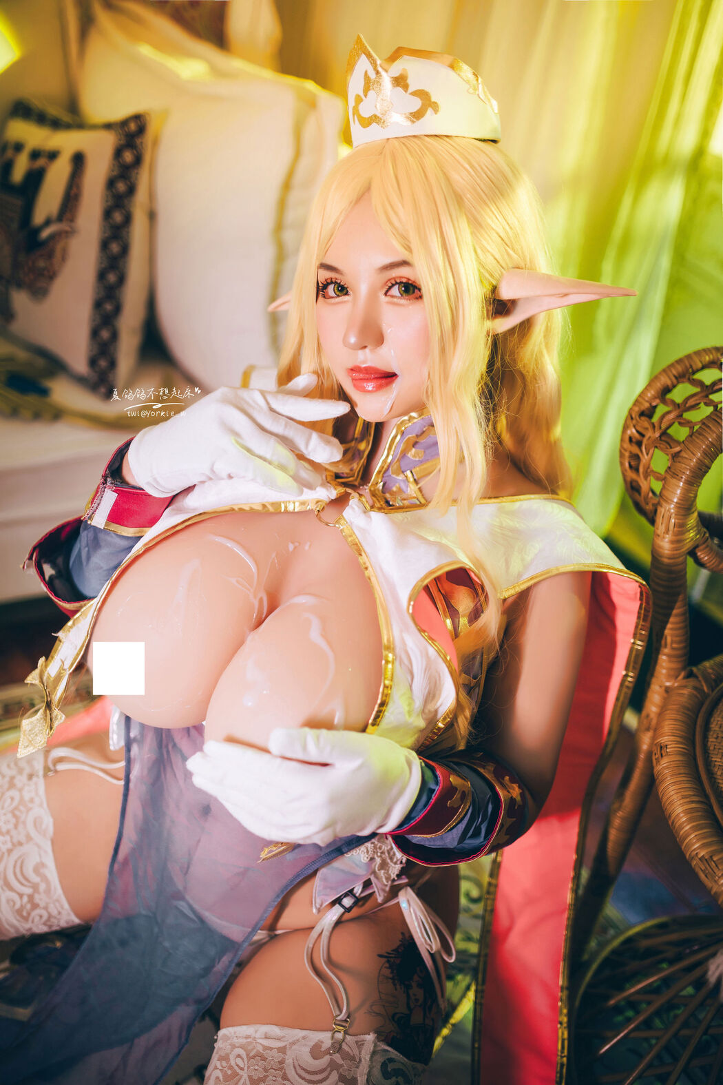 [Internet celebrity COSER photo] Xia Gege doesn't want to get up - Elf Village Priscilla