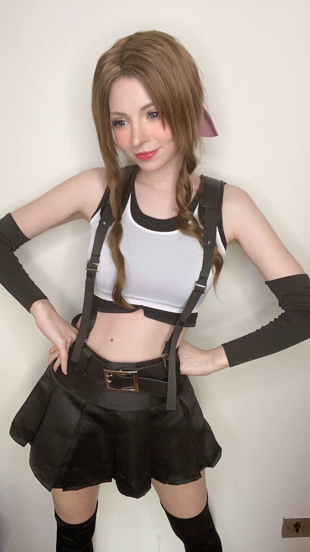 [Net Red COSER Photo] Peach milky - Aerith Tifa Swap