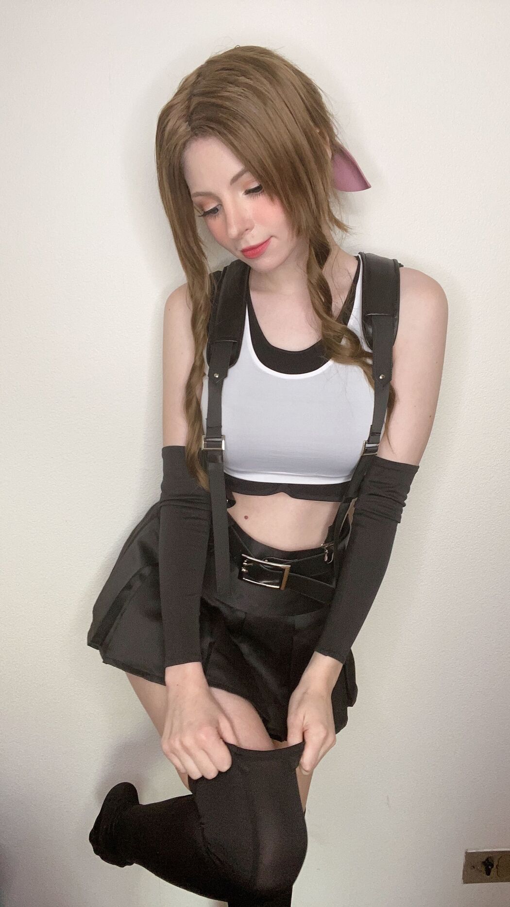 [Net Red COSER Photo] Peach milky - Aerith Tifa Swap