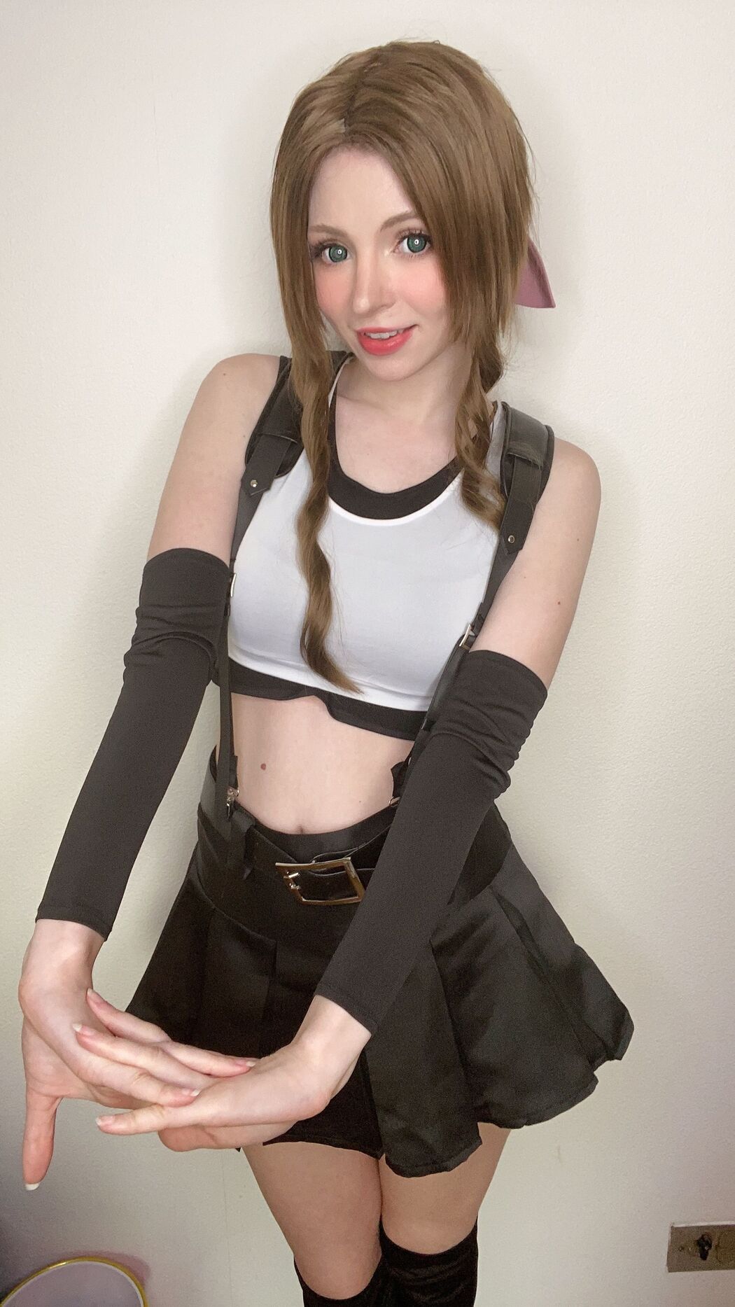 [Net Red COSER Photo] Peach milky - Aerith Tifa Swap