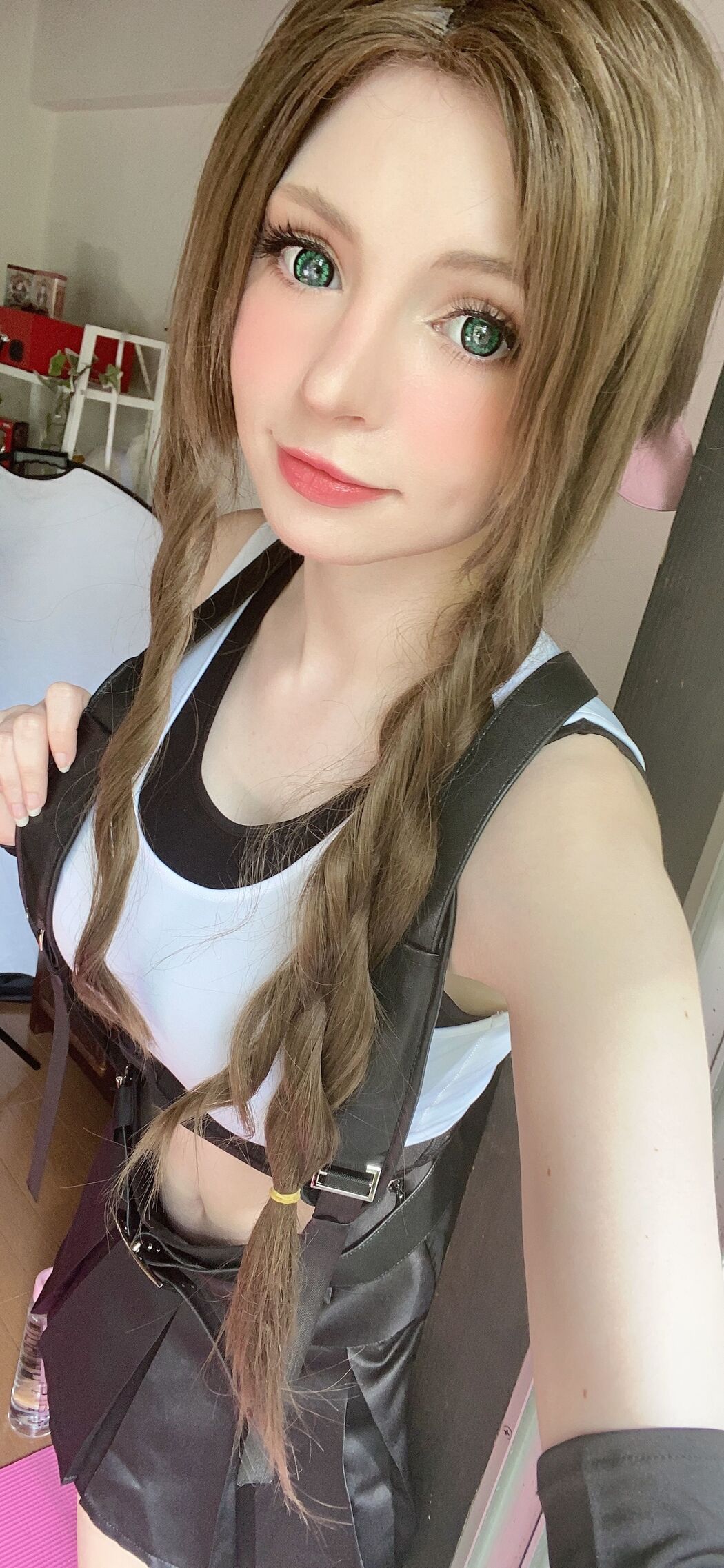 [Net Red COSER Photo] Peach milky - Aerith Tifa Swap