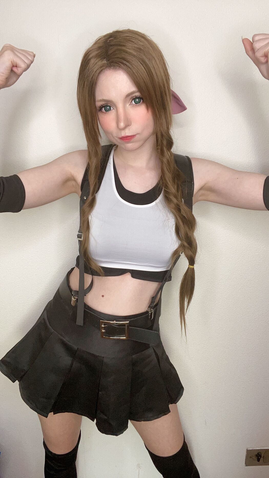 [Net Red COSER Photo] Peach milky - Aerith Tifa Swap