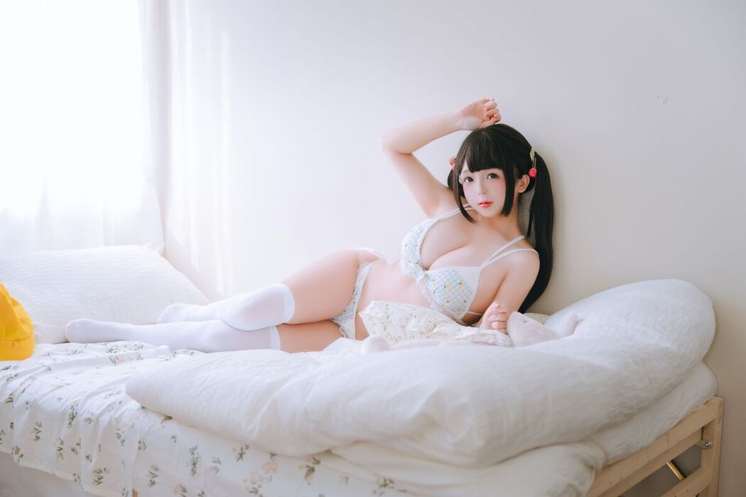 Coser@日奈娇 – 萝莉 Part1