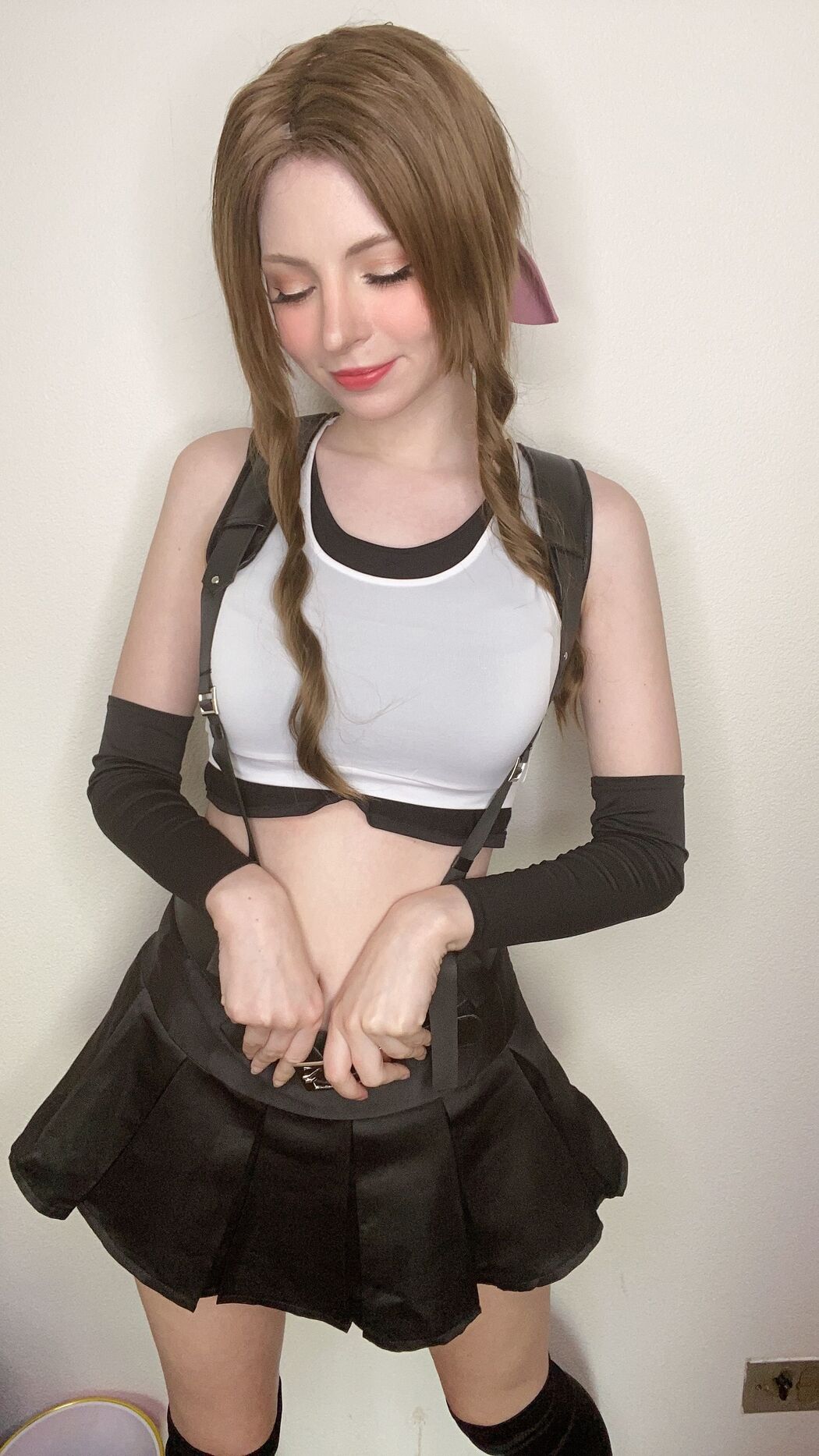 [Net Red COSER Photo] Peach milky - Aerith Tifa Swap