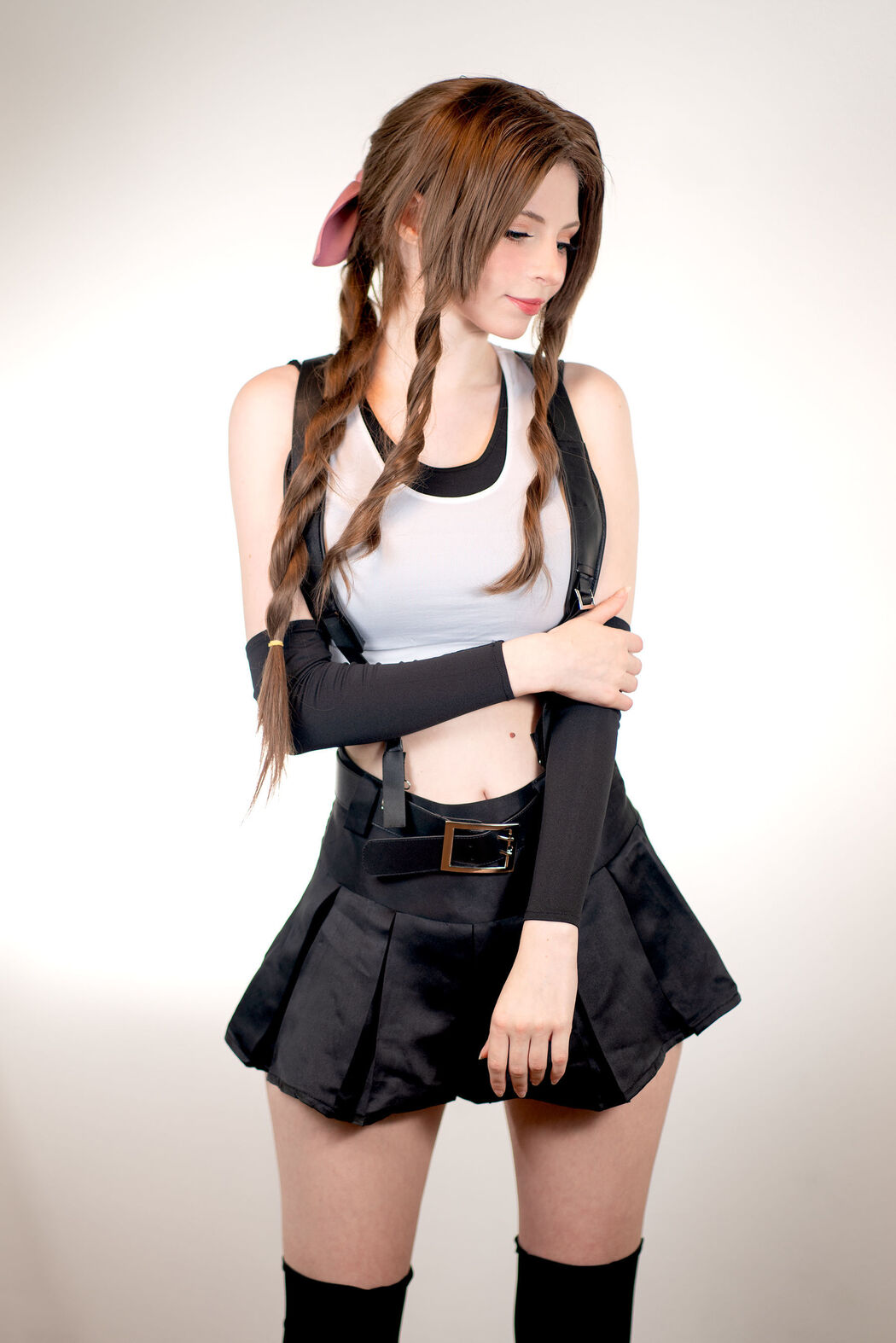 [Net Red COSER Photo] Peach milky - Aerith Tifa Swap